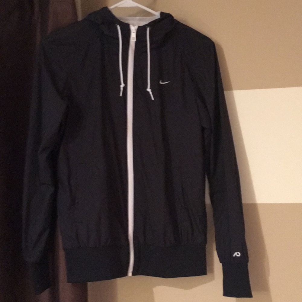 Nike wind breaker